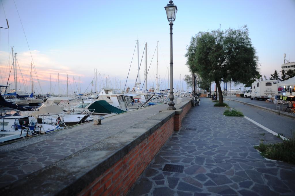 Hotel Al Faro Cervia Exterior foto